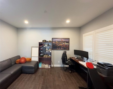 540 Regatta Way - Photo Thumbnail 27