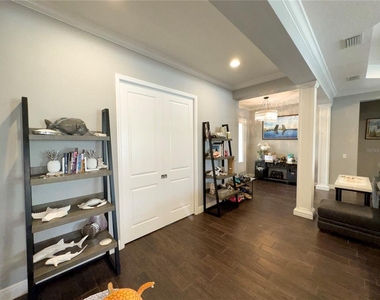 540 Regatta Way - Photo Thumbnail 15
