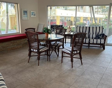4725 Cove Circle - Photo Thumbnail 19