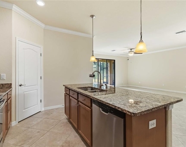 7156 Marsh View Terrace - Photo Thumbnail 17