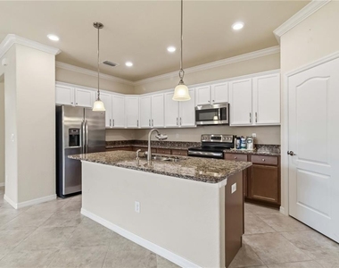 7156 Marsh View Terrace - Photo Thumbnail 16