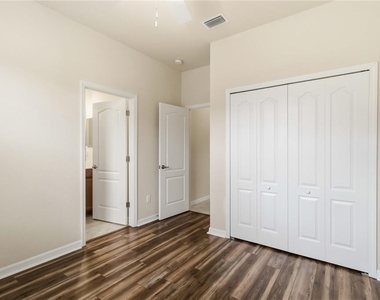 7156 Marsh View Terrace - Photo Thumbnail 43