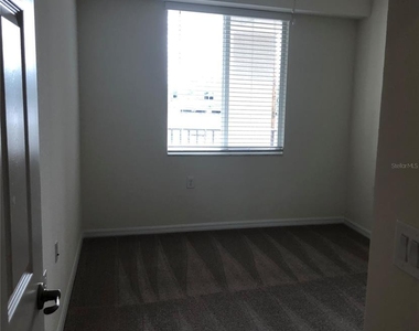 1010 Tidewater Shores Loop - Photo Thumbnail 8