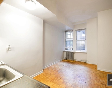 West 106th Street - Photo Thumbnail 1