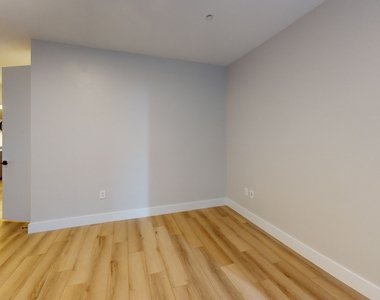 95 Wall Street - Photo Thumbnail 2