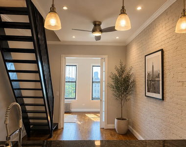 Avenue B #5D - Photo Thumbnail 8
