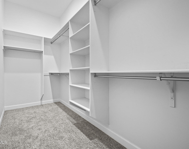 979 Airship Place - Photo Thumbnail 32