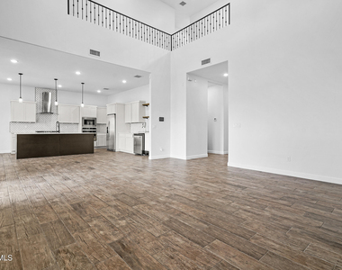 979 Airship Place - Photo Thumbnail 12