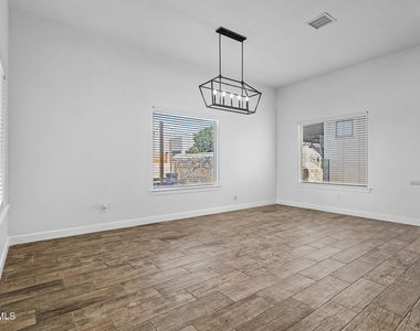 979 Airship Place - Photo Thumbnail 14