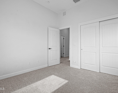 979 Airship Place - Photo Thumbnail 23