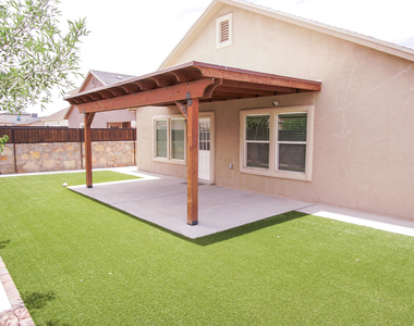 1088 Sky River Street - Photo Thumbnail 28