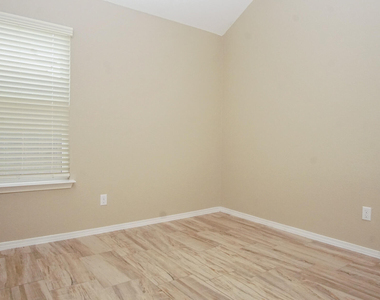 1088 Sky River Street - Photo Thumbnail 16