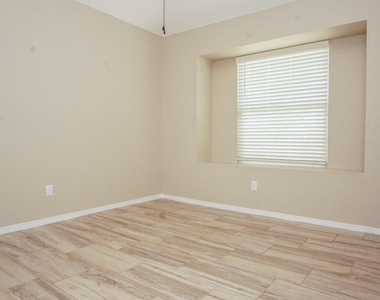 1088 Sky River Street - Photo Thumbnail 12