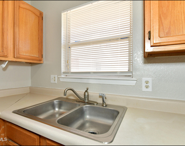 12257 Robert Dahl Drive - Photo Thumbnail 17