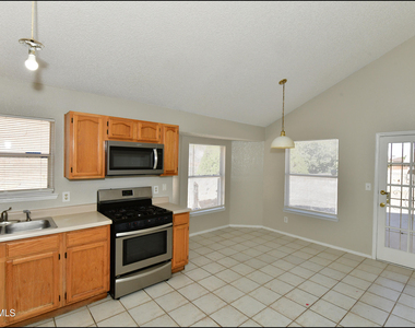 12257 Robert Dahl Drive - Photo Thumbnail 9