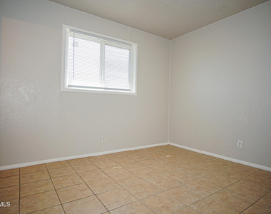 1317 Saint Johns Drive - Photo Thumbnail 8