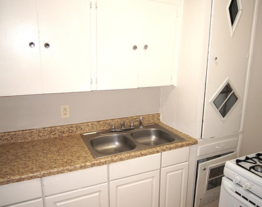 1317 Saint Johns Drive - Photo Thumbnail 6