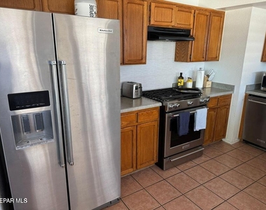 1485 Desierto Rico Avenue - Photo Thumbnail 5