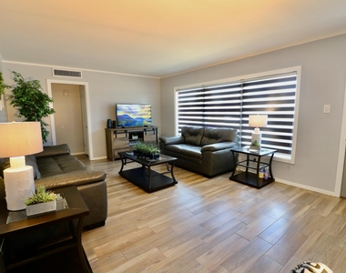 1216 Brookhaven Drive - Photo Thumbnail 2