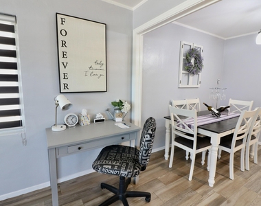 1216 Brookhaven Drive - Photo Thumbnail 6