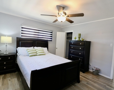 1216 Brookhaven Drive - Photo Thumbnail 21