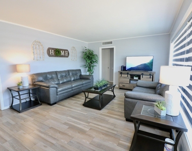 1216 Brookhaven Drive - Photo Thumbnail 3