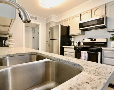 1216 Brookhaven Drive - Photo Thumbnail 11