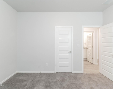 12832 Haxby Street - Photo Thumbnail 24