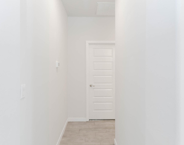 12832 Haxby Street - Photo Thumbnail 18