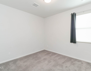 12832 Haxby Street - Photo Thumbnail 19