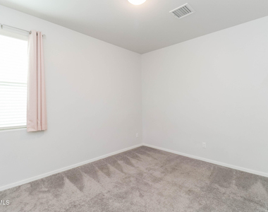 12832 Haxby Street - Photo Thumbnail 22