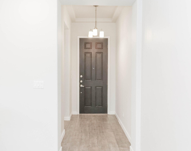 12832 Haxby Street - Photo Thumbnail 7