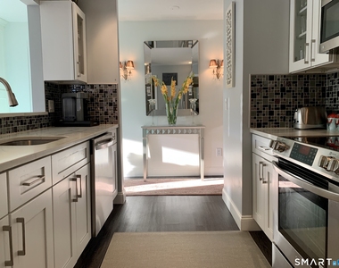 1465 Putnam Avenue - Photo Thumbnail 7