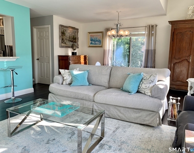 1465 Putnam Avenue - Photo Thumbnail 9