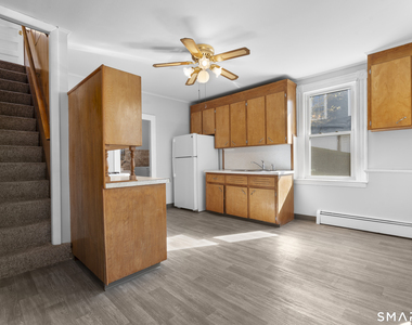 48 Anderson Street - Photo Thumbnail 2