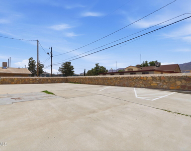 8761 Lawson Street - Photo Thumbnail 20