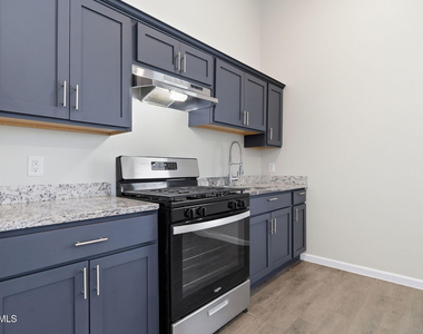 8761 Lawson Street - Photo Thumbnail 6