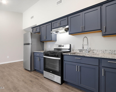 8761 Lawson Street - Photo Thumbnail 4
