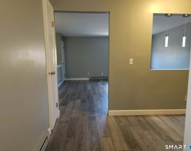 371 Emmett Street - Photo Thumbnail 10