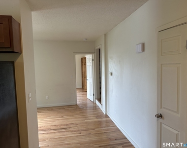 5 Benton Street - Photo Thumbnail 3