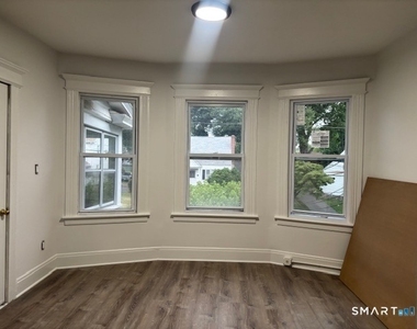 1483 W Broad Street - Photo Thumbnail 2