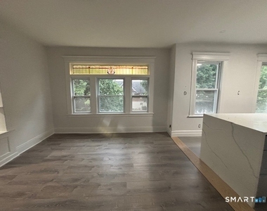 1483 W Broad Street - Photo Thumbnail 3