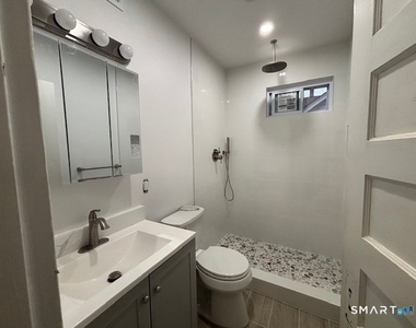 1483 W Broad Street - Photo Thumbnail 9