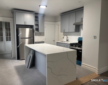 1483 W Broad Street - Photo Thumbnail 7
