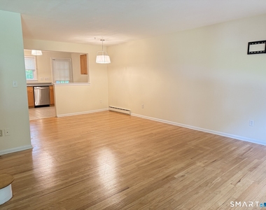 453 Robin Court - Photo Thumbnail 15