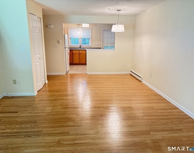 453 Robin Court - Photo Thumbnail 16