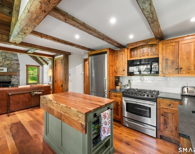 286 Lyons Plain Road - Photo Thumbnail 11