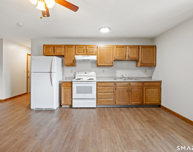 180 Cherry Street - Photo Thumbnail 2