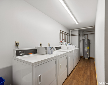180 Cherry Street - Photo Thumbnail 15