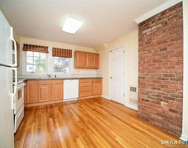 1 Cocheco Avenue - Photo Thumbnail 7